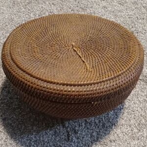 Antique Fine Weave Sewing Basket